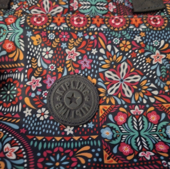 Kiplings Floral/Star Multicolor Women's Bag. - Picture 3 of 14